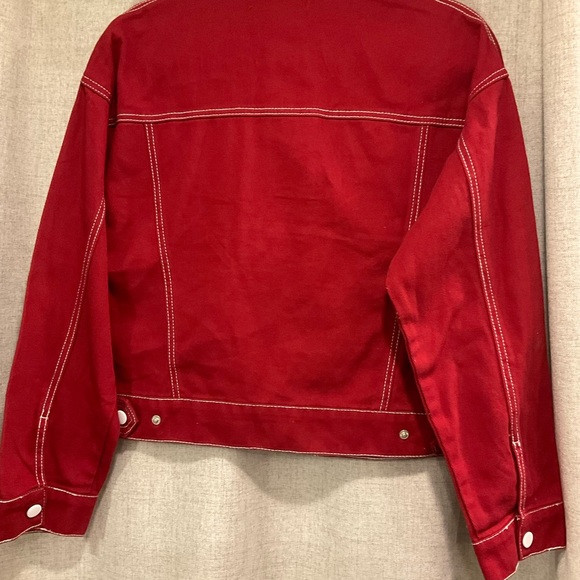 MADELINE AND MONROE RED DENIUM JAKET WITH WHITE TRIM WOMENS SIZE SMALL - Picture 4 of 6